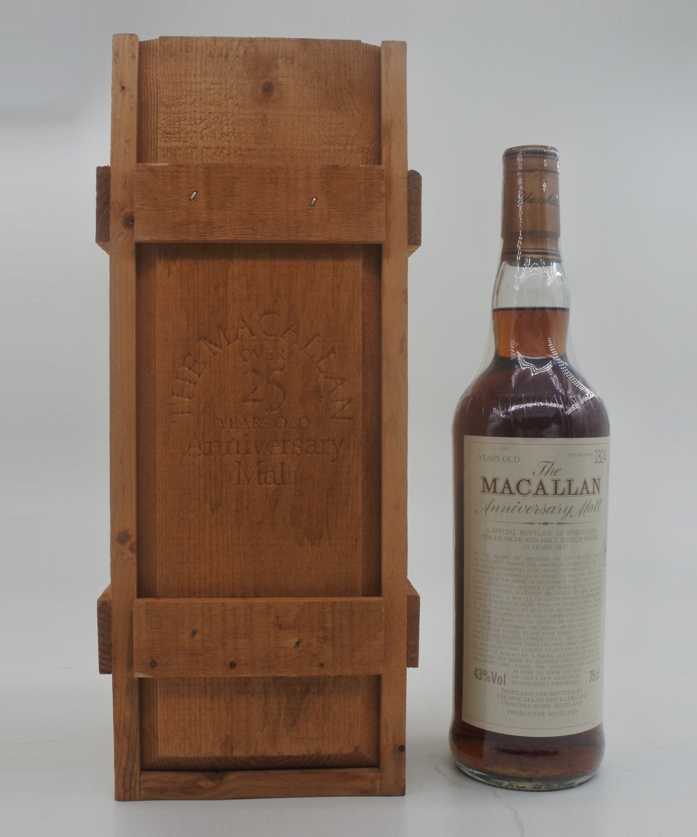 麥卡倫25年_Macallan 25_年份老酒